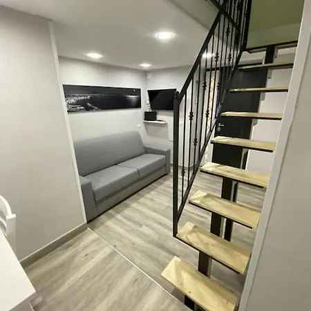 Greta's_house Napoli